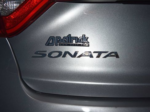 Used 2016 Hyundai Sonata SE FWD image 25