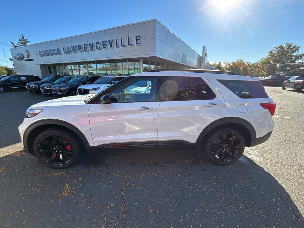 Used 2023 Ford Explorer ST w/ Equipment Group 401A AWD/4WD image 4