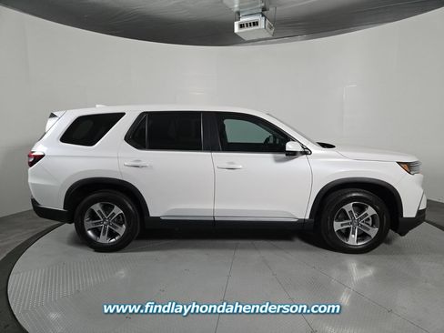 Certified 2025 Honda Pilot EX-L image 7