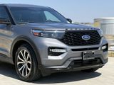 Used 2022 Ford Explorer ST-Line w/ Class IV Trailer Tow Package image 3