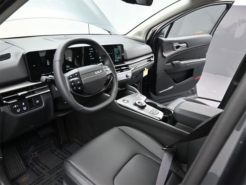 New 2026 Kia Sportage EX image 18