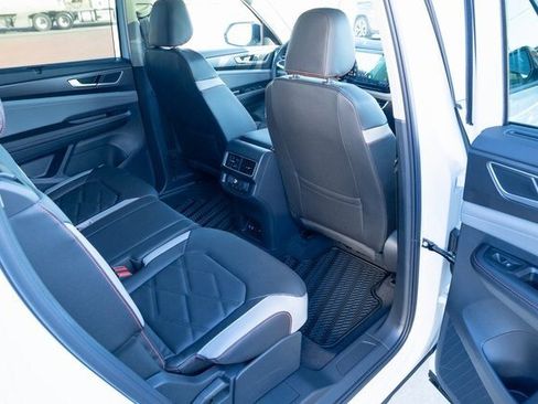 New 2026 Volkswagen Atlas Peak Edition image 38