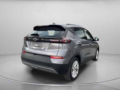 Used 2023 Chevrolet Bolt EUV LT w/ Driver Confidence Package image 3