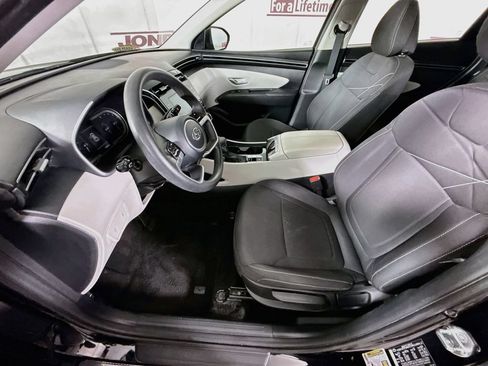 Certified 2024 Hyundai Tucson SE FWD image 25