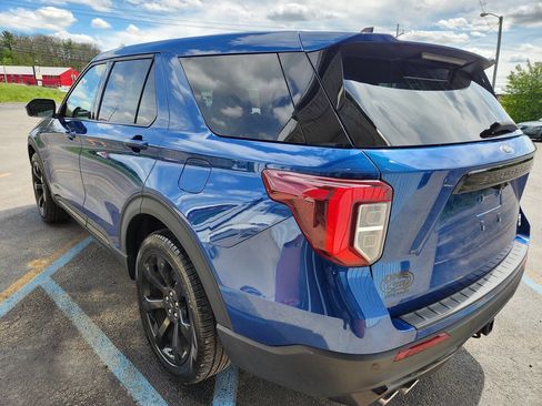 Used 2022 Ford Explorer ST w/ ST High-Performance Pack AWD/4WD image 5