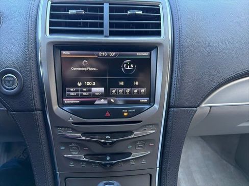 Used 2013 Lincoln MKX FWD image 24