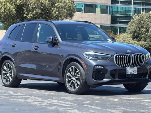 Used 2019 BMW X5 xDrive40i w/ M Sport Package AWD/4WD image 2