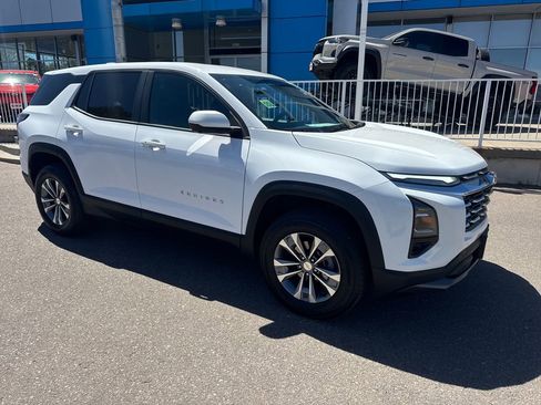 Used 2025 Chevrolet Equinox LT w/ Safety and Technology Package FWD image 7