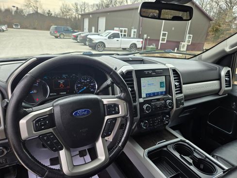 Used 2021 Ford F250 Lariat w/ Lariat Value Package image 10