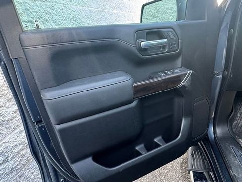 Used 2022 GMC Sierra 1500 SLT AWD/4WD image 17