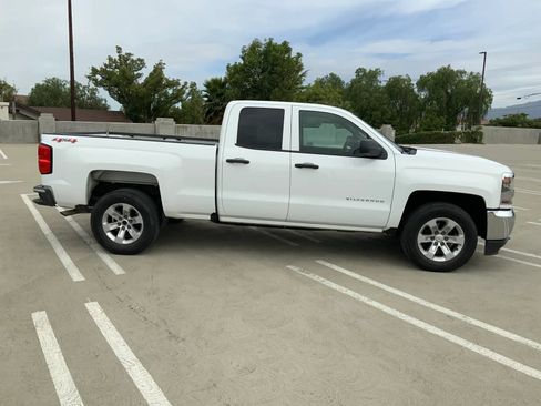 Used 2017 Chevrolet Silverado 1500 W/T w/ WT Convenience Package AWD/4WD image 4