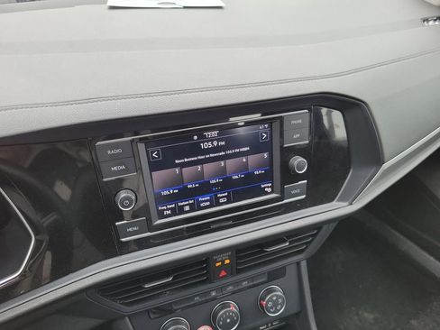 Used 2024 Volkswagen Jetta S image 24