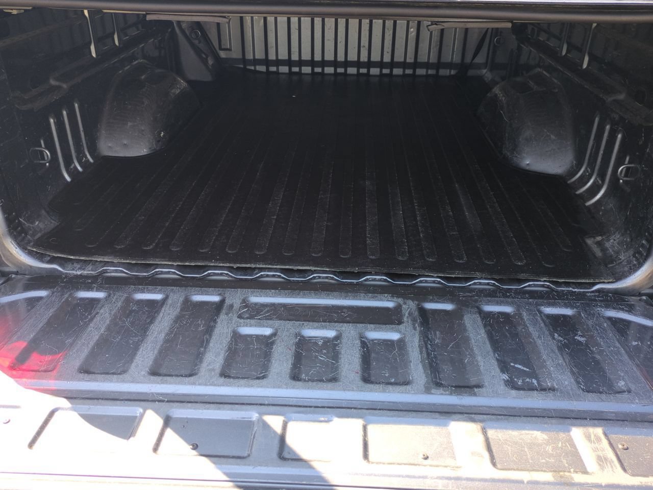 Used 2018 Chevrolet Colorado Z71 AWD/4WD image 24