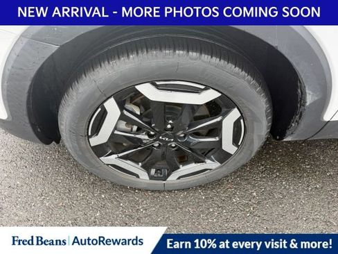 Used 2024 Kia Telluride S w/ S Sunroof Package AWD/4WD image 4