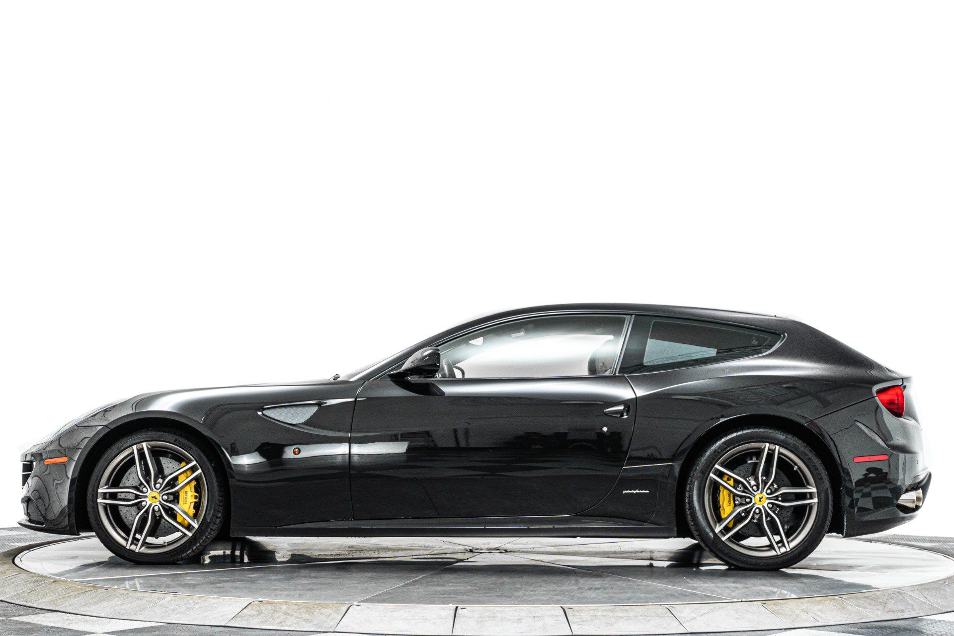 Used 2014 Ferrari FF AWD/4WD image 6