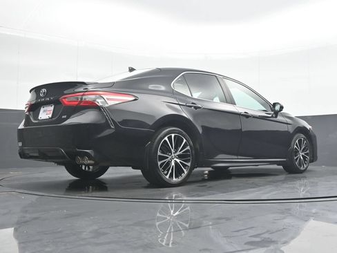Used 2019 Toyota Camry SE w/ Protection Package (Q2) FWD image 31