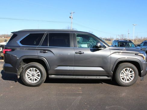 Used 2025 Toyota Sequoia SR5 image 11