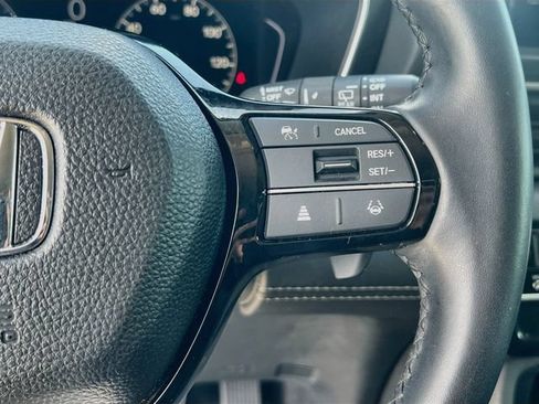Used 2025 Honda Pilot EX-L image 18