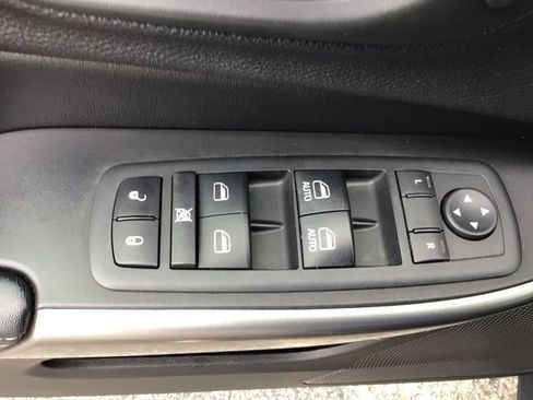 Used 2020 Jeep Cherokee Limited AWD/4WD image 22