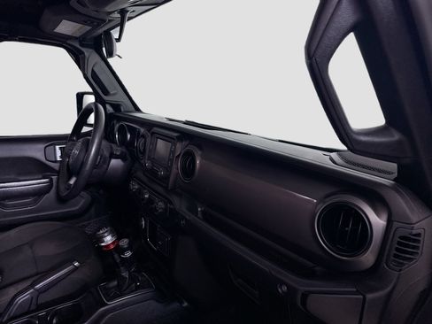 Used 2021 Jeep Gladiator Sport w/ Trailer Tow Package image 30