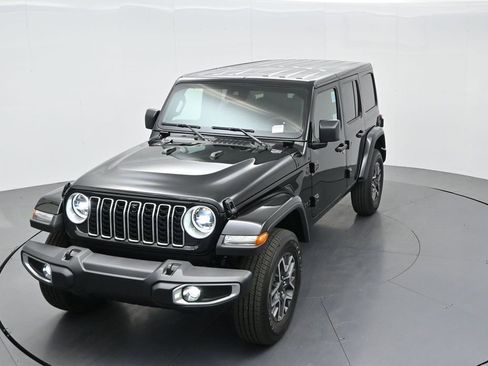 New 2025 Jeep Wrangler Sahara w/ Safety Group image 38