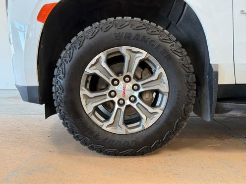 Certified 2024 GMC Yukon XL SLE w/ Max Trailering Package AWD/4WD image 8