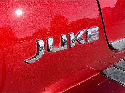 Used 2012 Nissan Juke SL FWD image 29