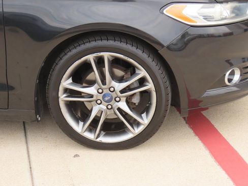 Used 2014 Ford Fusion Titanium FWD image 9