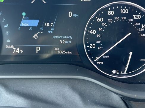 Used 2023 Toyota Sienna Platinum image 41