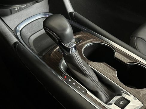 Used 2024 Chevrolet Malibu LT image 20