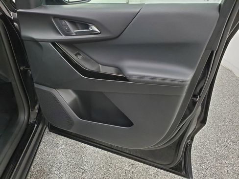 Used 2025 Chevrolet Equinox LT w/ Safety and Technology Package image 20