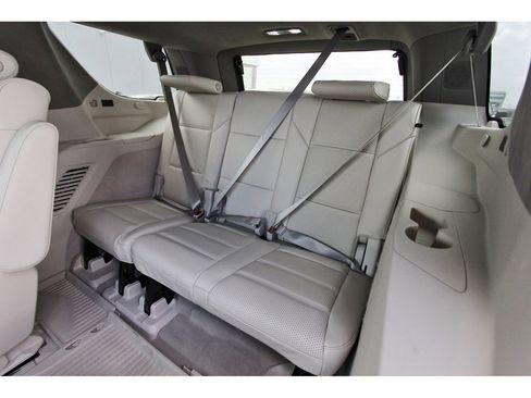 Certified 2025 Cadillac Escalade Sport Platinum w/ LPO, Floor Liner Package AWD/4WD image 13