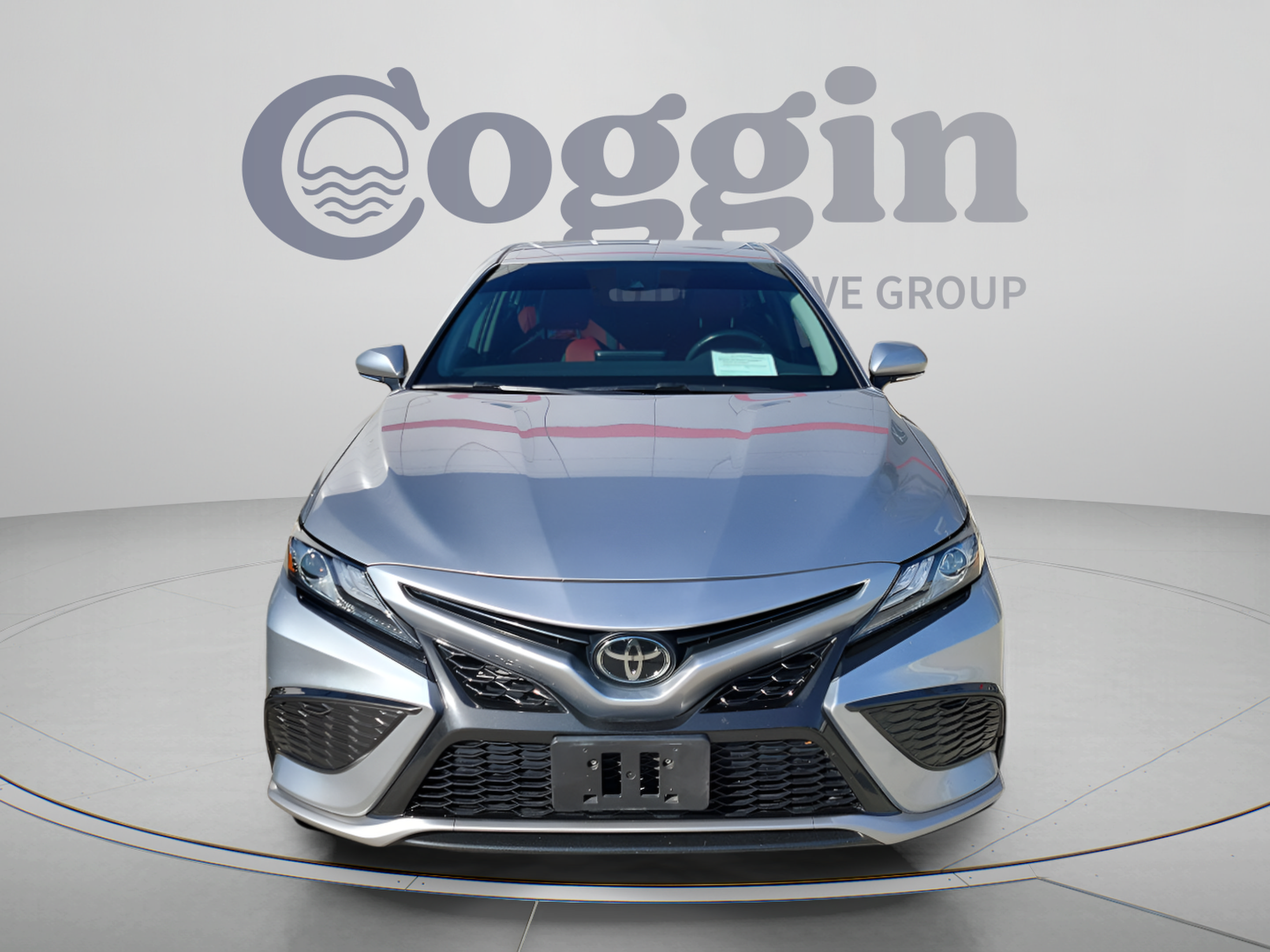 Used 2022 Toyota Camry XSE FWD image 5
