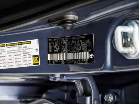 Used 2024 Toyota Corolla LE FWD image 37