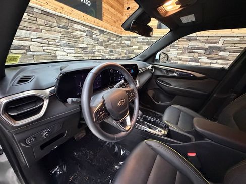 Used 2024 Chevrolet TrailBlazer ACTIV w/ Driver Confidence Package AWD/4WD image 18