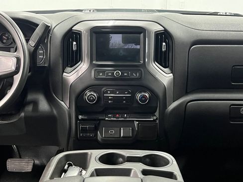 Used 2019 Chevrolet Silverado 1500 Custom w/ Custom Value Package image 19