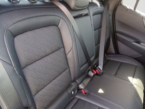 New 2026 Chevrolet Equinox LT w/ Convenience Package II AWD/4WD image 17