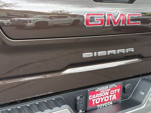 Used 2019 GMC Sierra 1500 SLT w/ SLT Premium Plus Package AWD/4WD image 28