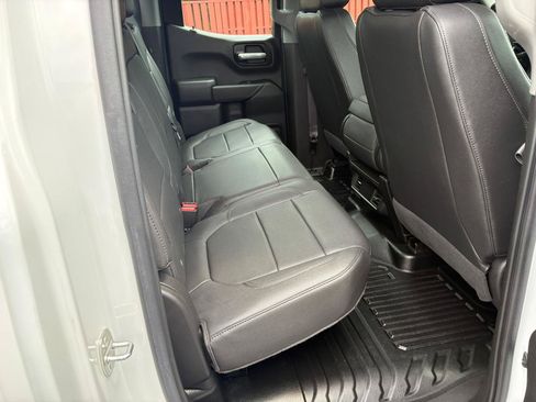 Used 2021 Chevrolet Silverado 1500 W/T AWD/4WD image 12