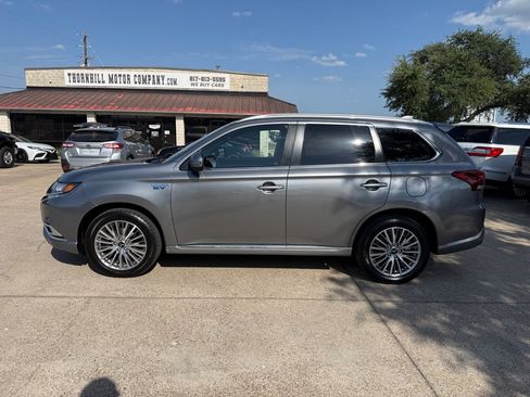 Used 2020 Mitsubishi Outlander GT AWD/4WD image 4
