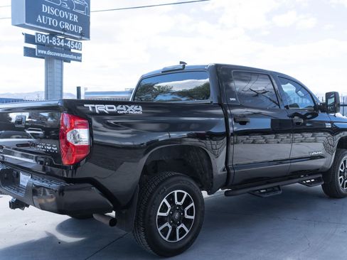 Used 2021 Toyota Tundra SR5 w/ TRD Off-Road Plus Package image 7