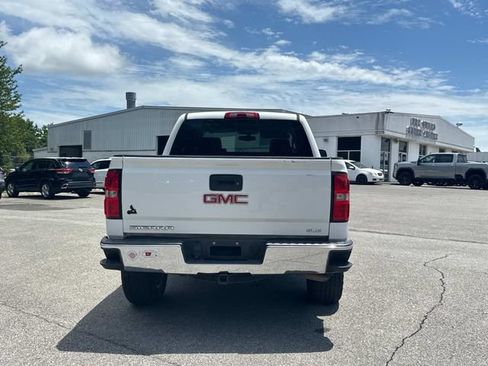 Used 2017 GMC Sierra 1500 SLE w/ SLE Value Package AWD/4WD image 5