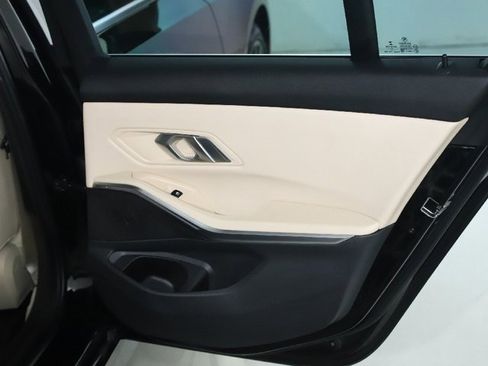 Used 2022 BMW 330i xDrive Sedan w/ Premium Package 2 image 35