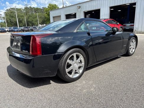 Used 2004 Cadillac XLR RWD image 21