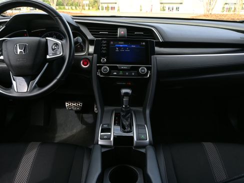 Used 2021 Honda Civic Sport image 12