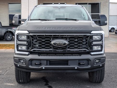 Used 2025 Ford F350 Lariat w/ Lariat Ultimate Package image 2