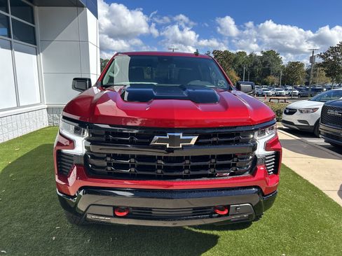 New 2026 Chevrolet Silverado 1500 LT Trail Boss w/ Convenience Package II image 3