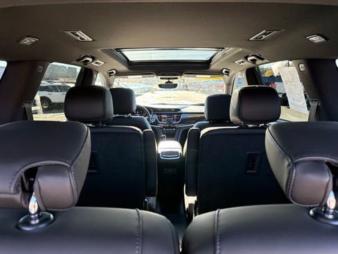 Used 2024 Cadillac XT6 Premium Luxury w/ Technology Package image 34