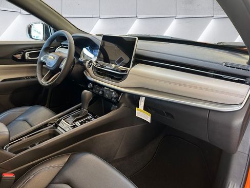 New 2026 Jeep Compass Limited AWD/4WD image 15