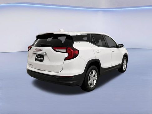 Used 2024 GMC Terrain SLE FWD image 8